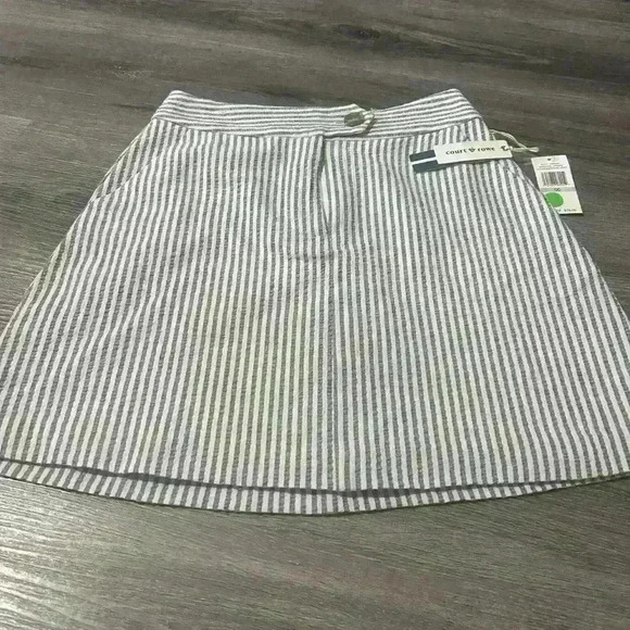 Court & Rowe mini skirt - Picture 5 of 8